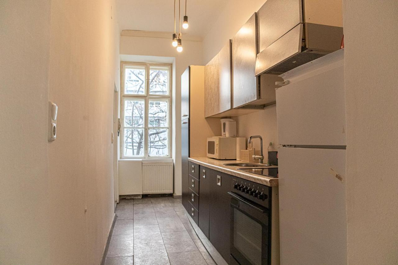 Central Belvedere 3Br Shared Apartment - 12 Min From City Center Відень Екстер'єр фото