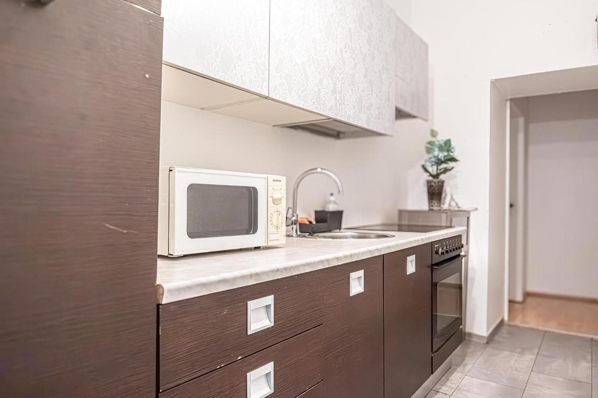 Central Belvedere 3Br Shared Apartment - 12 Min From City Center Відень Екстер'єр фото
